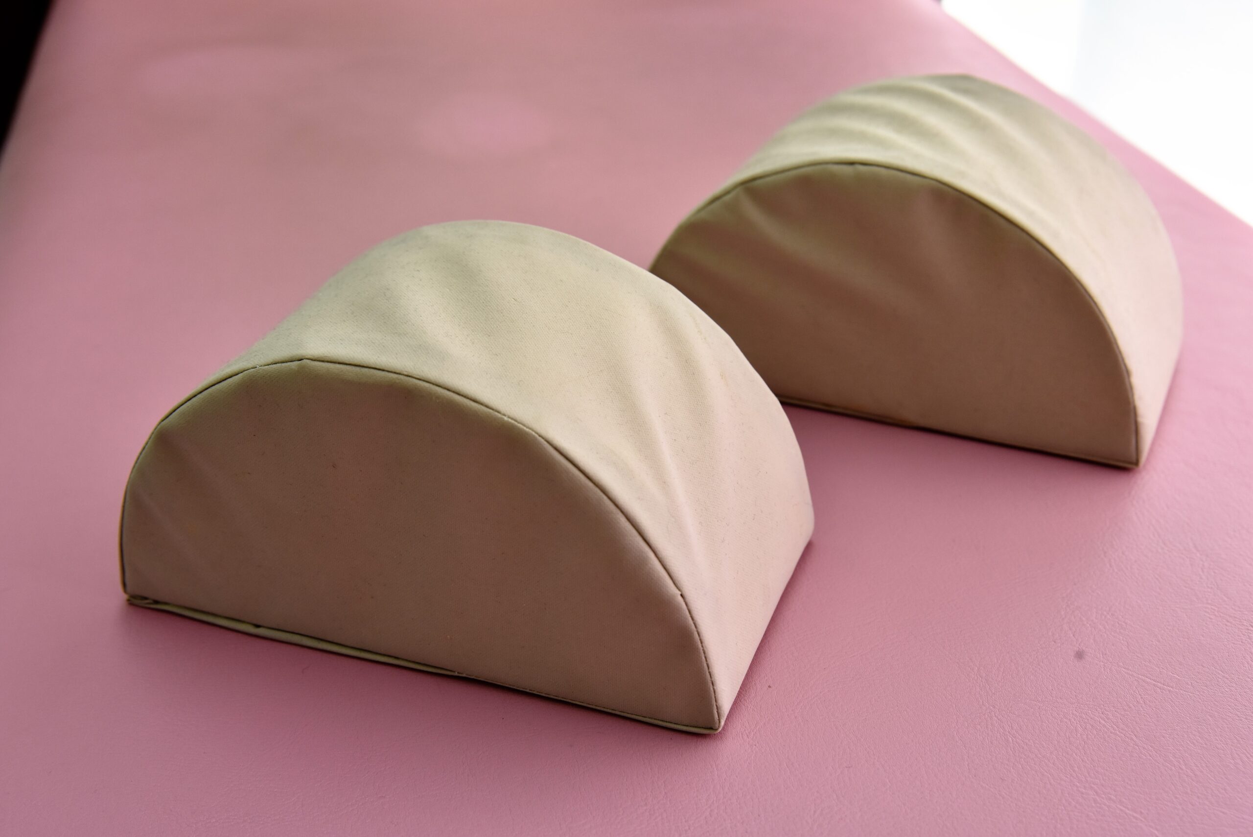 特許取得治療器具、半円ブロック